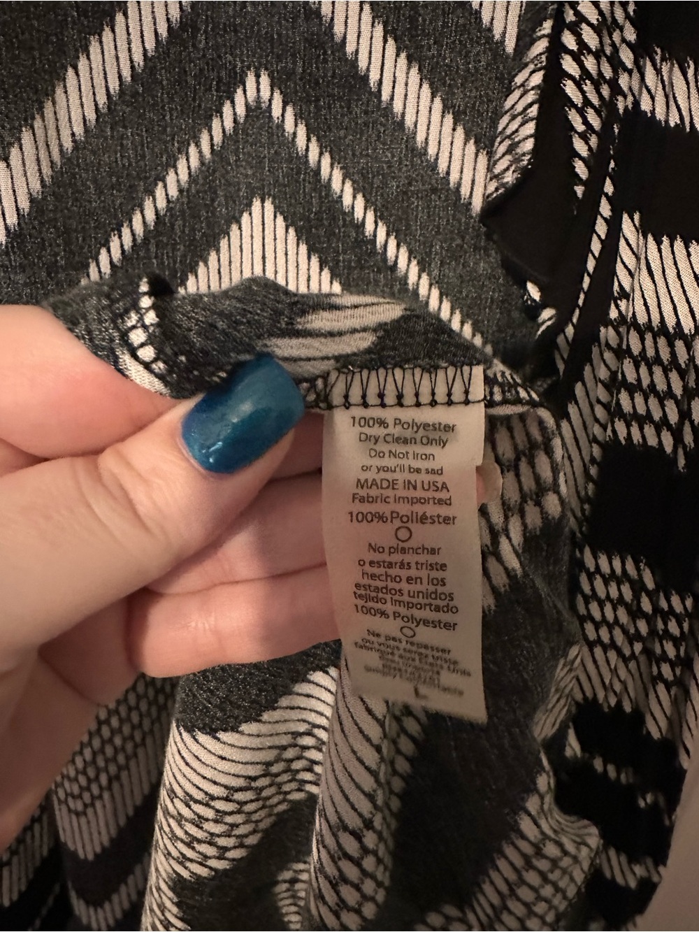 LuLaRoe Black and White Chevron Shirley Kimono - Picture 4 of 4